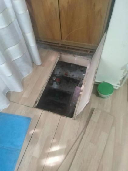 Apartament cu 3 camere semidecomandat în Berceni