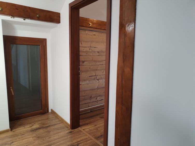 Duplex cu 5 camere cu Teren 1000 Mp în Nord-Est