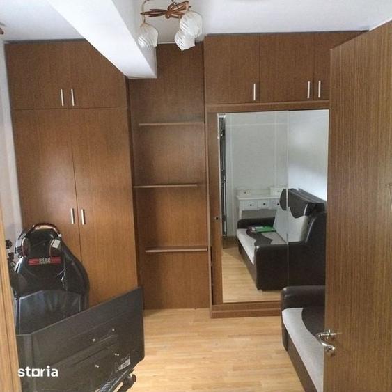 Apartament cu 3 camere în Racovița