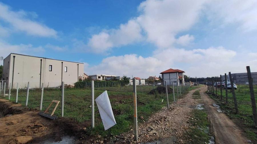 Teren de vanzare LAZU 420 m cu utilitati - 5