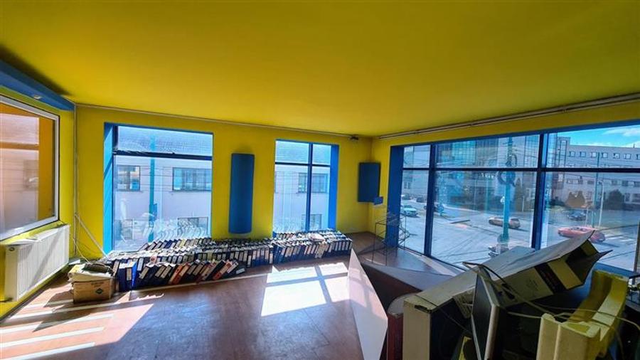 Spațiu comercial, de 200 mp, în Complex Studențesc