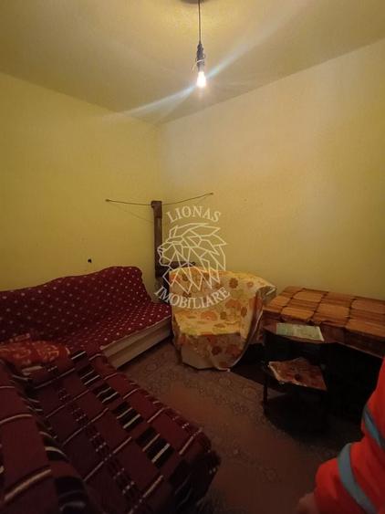 Apartament cu 5 camere decomandat în Decebal
