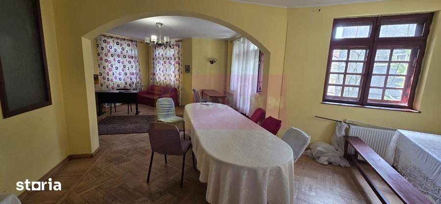 Casă cu Teren 500 Mp în Central