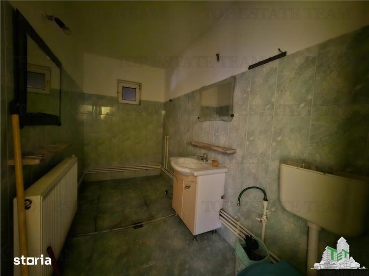 Casă cu 4 camere cu Teren 280 Mp în Central