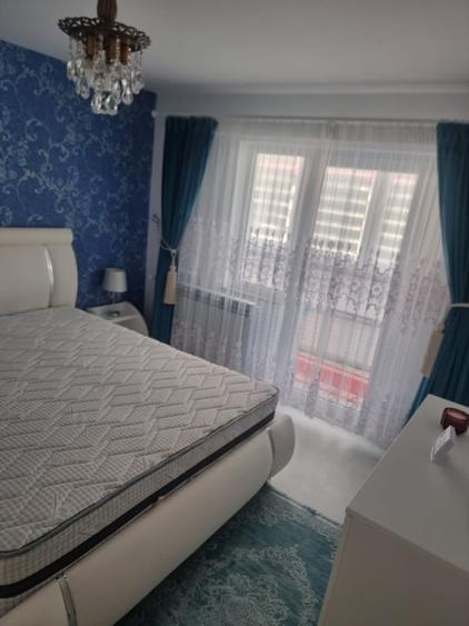 Apartament cu 3 camere decomandat, mobilat în Sud