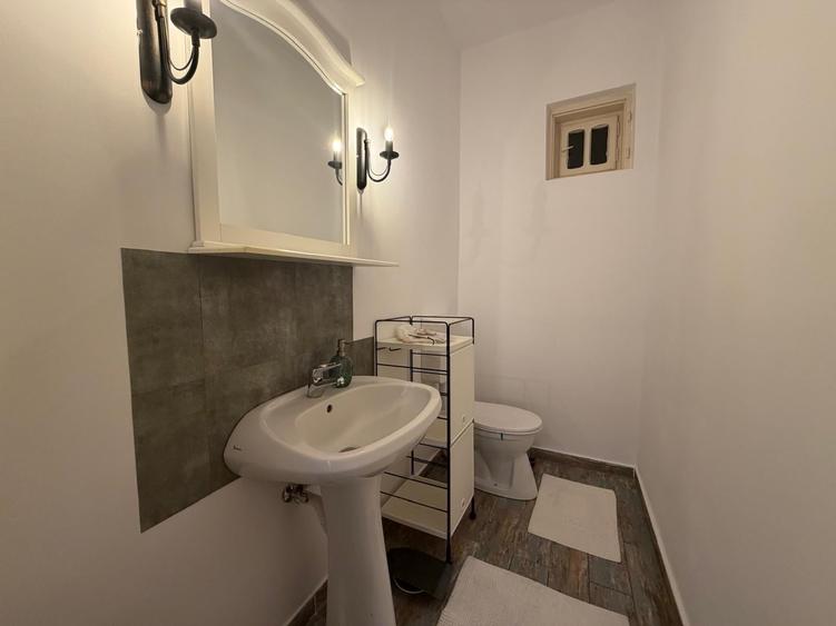 Apartament 4 camere - 2 bai - 3 balcoane - garaj - Hipodrom - str Rahovei - 16