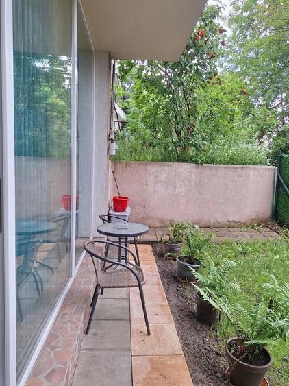 Apartament cu 3 camere decomandat în Cetatea