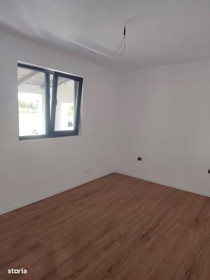 Casă cu 3 camere în Central