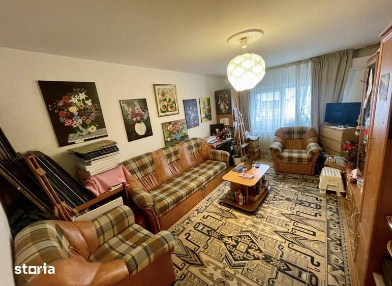 Apartament cu 2 camere decomandat în Băneasa