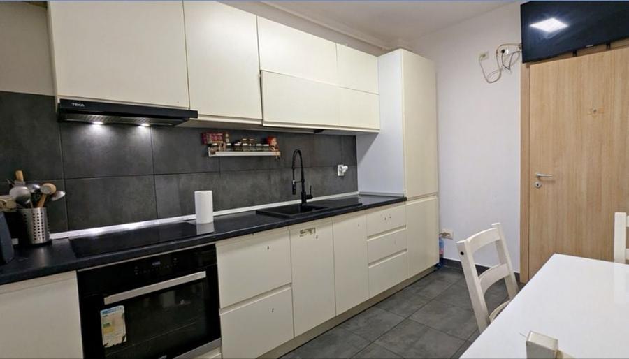 Apartament cu 2 camere decomandat în Metalurgiei