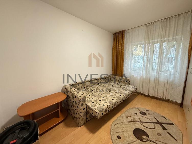Apartament cu 3 camere decomandat, mobilat în Între Lacuri