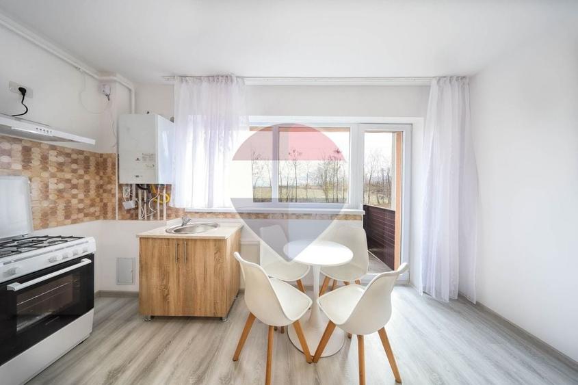 Apartament cu 2 camere semidecomandat în Sânpetru