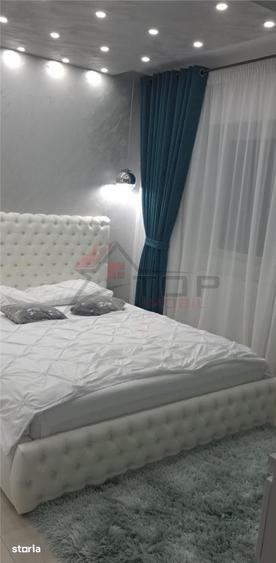 Apartament cu 3 camere decomandat în Cug
