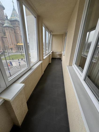 Apartament cu 2 camere semidecomandat în Central