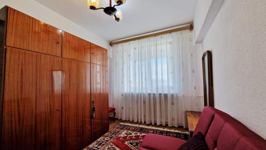 Apartament cu 3 camere decomandat, mobilat în Kiseleff