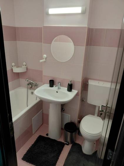 Apartament cu 2 camere semidecomandat în Florești