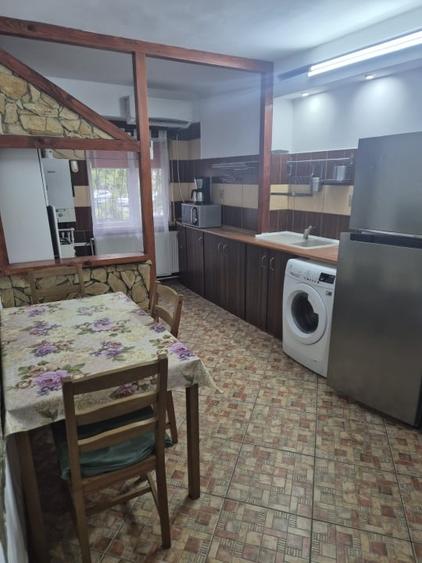 Apartament cu 3 camere decomandat, mobilat în Lacul Morii