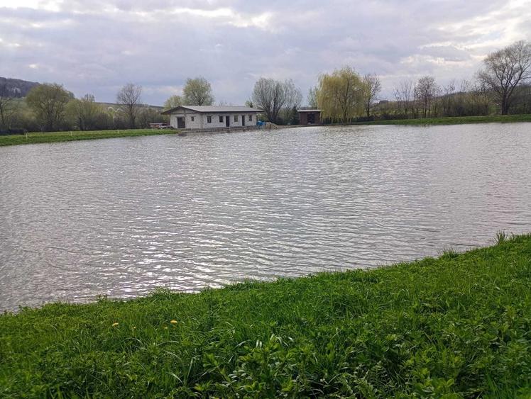 Casă cu 3 camere în Fălticeni