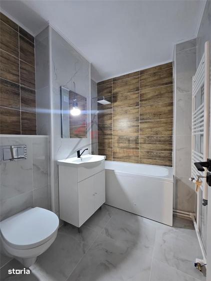 Apartament cu 4 camere decomandat în Dacia