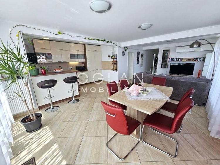 Penthouse cu 3 camere decomandat, mobilat în Șelimbăr