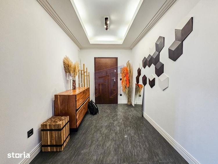 Apartament cu 4 camere în Tei