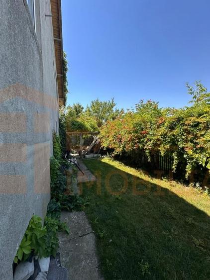Casă individuală cu 4 camere cu Canalizare în Palazu Mare