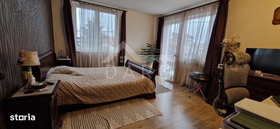 Casă cu 7 camere cu Teren 400 Mp în Central