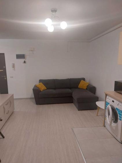 Apartament cu 2 camere semidecomandat în Exterior Vest