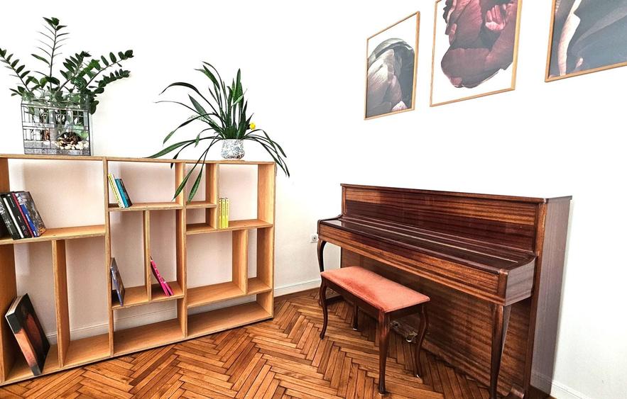 Apartament cu 4 camere în Central