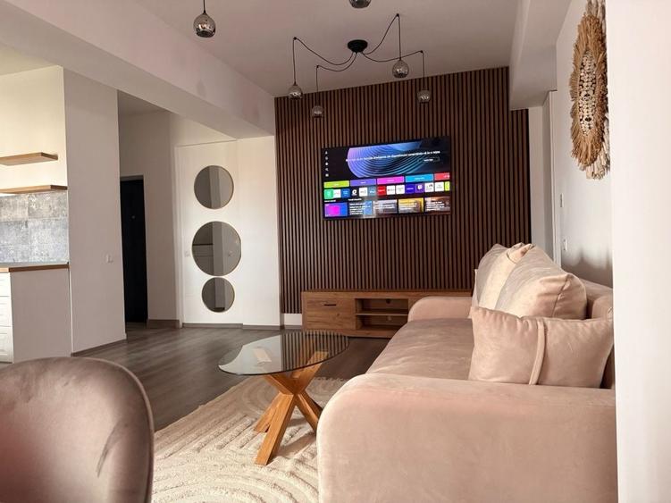 Apartament cu 2 camere decomandat în Central