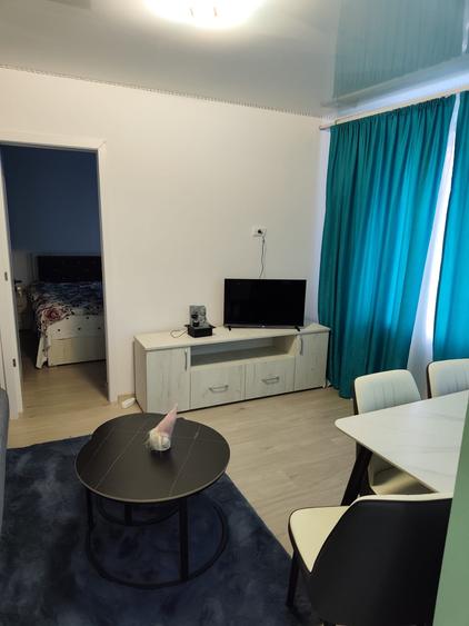 Apartament cu 2 camere semidecomandat în Micro 19