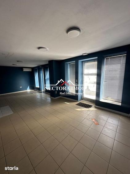 Spațiu comercial, de 160 mp, în Sântion
