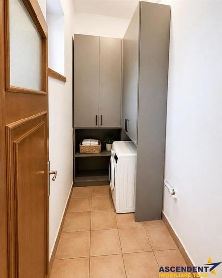 Apartament cu 2 camere decomandat în Centrul Istoric