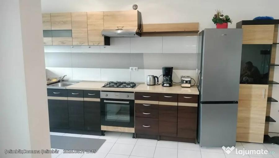 Apartament cu 3 camere decomandat în Șelimbăr