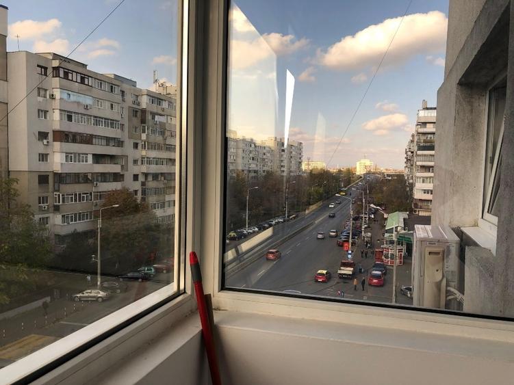 Apartament cu 2 camere decomandat în B-dul București