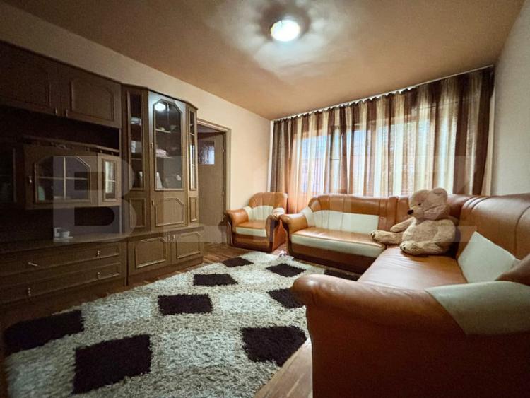 Apartament cu 2 camere semidecomandat în Micro 6