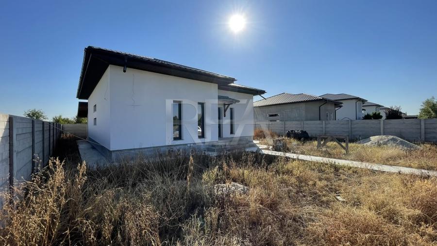 Casă individuală cu 3 camere cu Teren 500 Mp în Bolintin-Deal