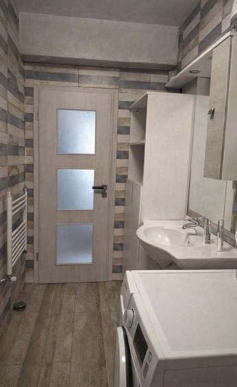 Apartament cu 3 camere decomandat în Turnișor