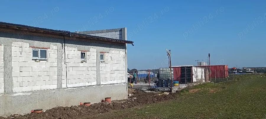 Teren de 3000 mp, în Palas