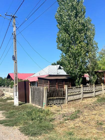 Teren de 4800 mp, în Sălciile