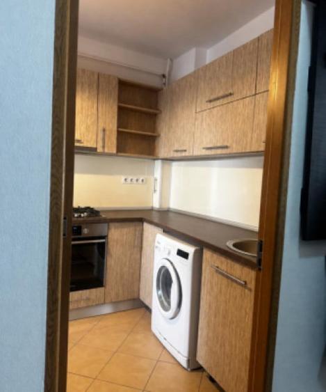 Apartament cu 2 camere semidecomandat în Ultracentral