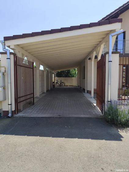 Casă cu 3 camere cu Teren 660 Mp în Ghiroda
