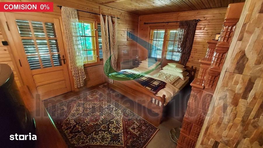 Casă cu 6 camere cu Teren 945 Mp în Firiza