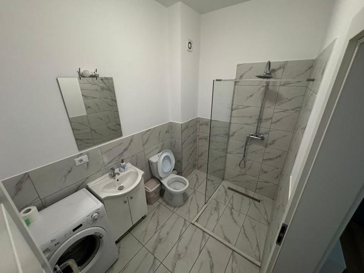 Apartament cu 2 camere semidecomandat în Șcheia