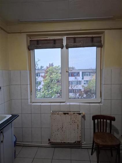 Apartament cu 2 camere semidecomandat în Hipodrom