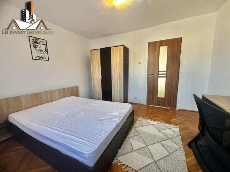 Apartament cu 4 camere decomandat, mobilat în Bucovina