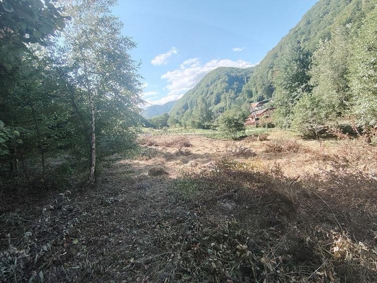Teren de 4400 mp, în Cugir