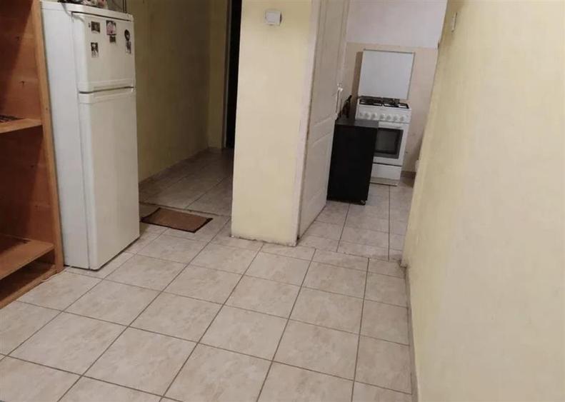 Apartament cu 4 camere decomandat în Berceni
