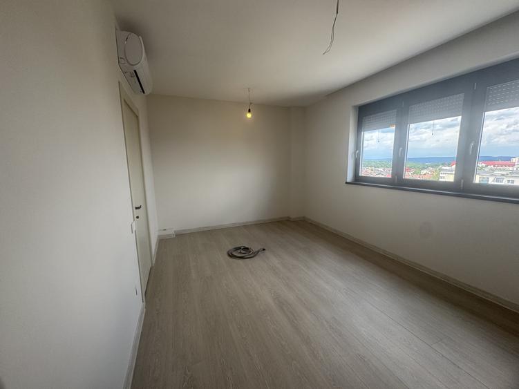 Apartament cu 4 camere în Trivale