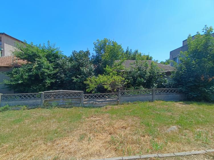 Teren Construcții intravilan de 1088 mp, în Central
